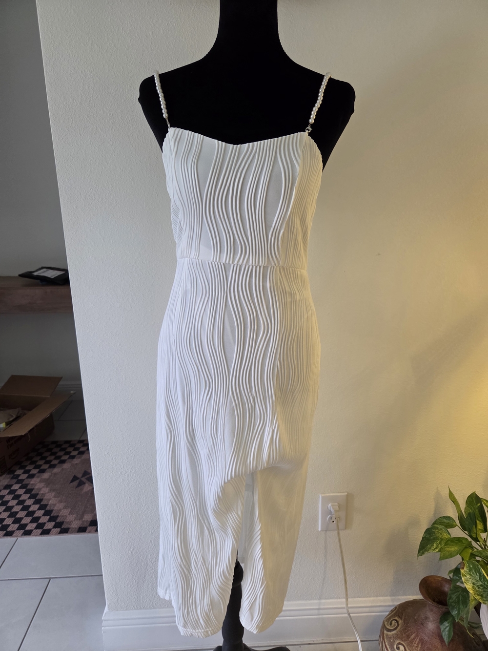 RIHOAS White Textured Midi Dress with Pearl Strap. 0276 - Picture 2 of 7